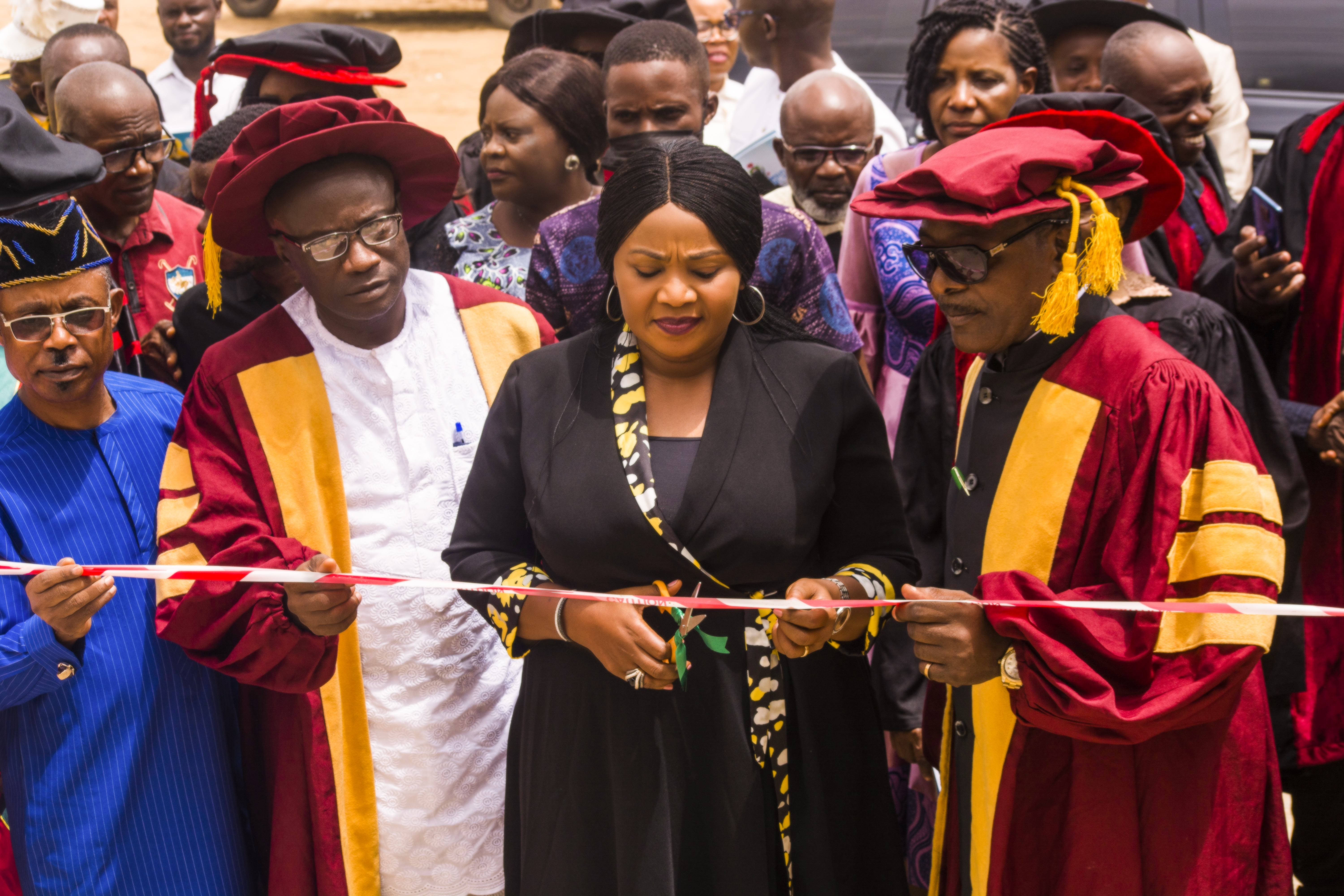 COMMISSIONING OF THE SCHOOL'S 21st AUTOMATED LABORATORY BY THE GOVERNOR  REPRESENTED BY THE COMMISSIONER FOR EDUCATION